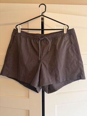 Athleta Marin 5" Board Short: size 1X